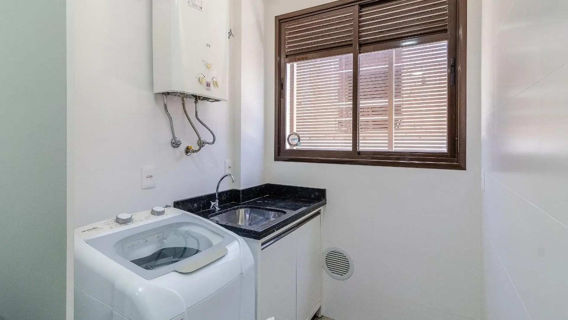 Csd - Apartamentos Proximos A Praia De Bombas Bombinhas